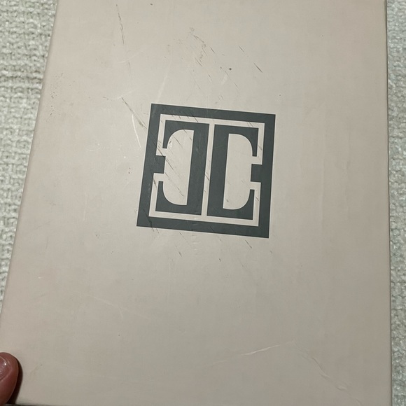 Ivanka Trump boots - Picture 2 of 3